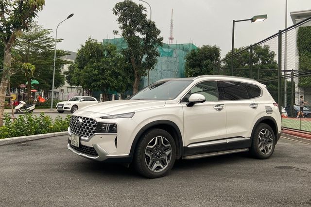 Kỹ sư 25 tuổi mua chiếc Hyundai Santa Fe phiên bản đắt nhất để đi công trình 33.000 km sau 10 tháng: ‘Thú vị, tiết kiệm, sao phải lựa chọn Fortuner theo đám đông’ - Ảnh 6.