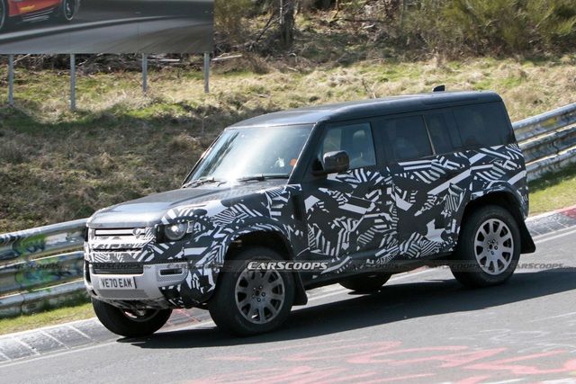 Land Rover Defender V8 xuất hiện: đối thủ nặng ký của Mercedes AMG G 63 - Ảnh 2