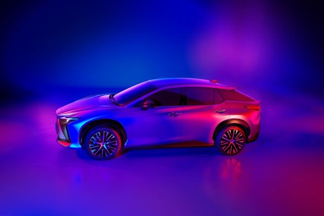 Lexus RZ 450e 2023 tiết lộ hình ảnh bề ngoài - Hình 8.