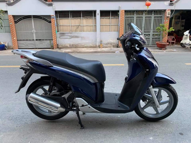 Honda SH 150i sở hữu biển số đẹp ngũ quý 666.66 vẫn đang được bán với giá trên 1 tỷ đồng.