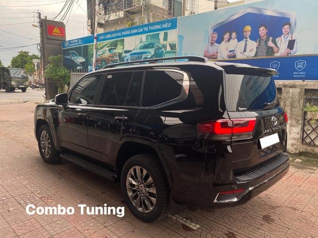 Toyota Land Cruiser 2022 cá nhân hóa nội thất theo phong cách Trung Đông với giá hơn 1 tỷ đồng - Ảnh 2.