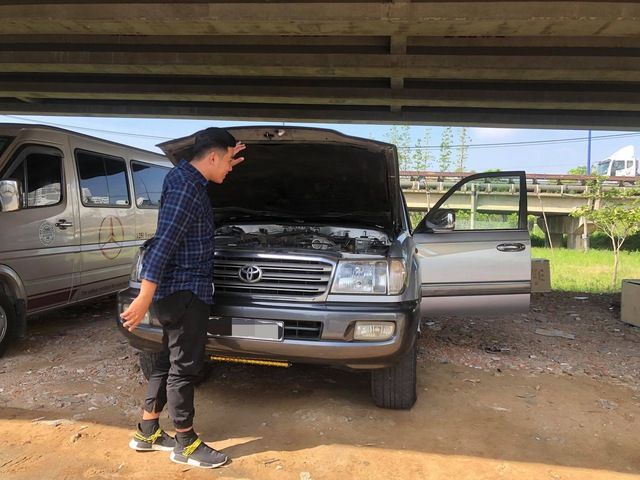 9X Quảng Trị bán Mazda3 mua Toyota Land Cruiser 2004 chạy hơn 250.000 km: Sử dụng một lần là nghiện, thậm chí phá cũng khó hỏng được - Ảnh 8.