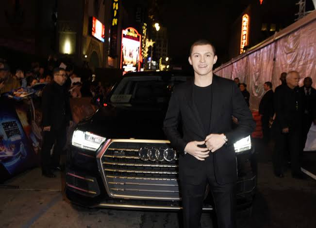 Tom Holland kiếm hàng trăm tỷ đồng nhờ phim siêu anh hùng, và anh dùng số tiền này để thực hiện sở thích sang trọng của mình: Phong cách không kém ai - Ảnh 2.