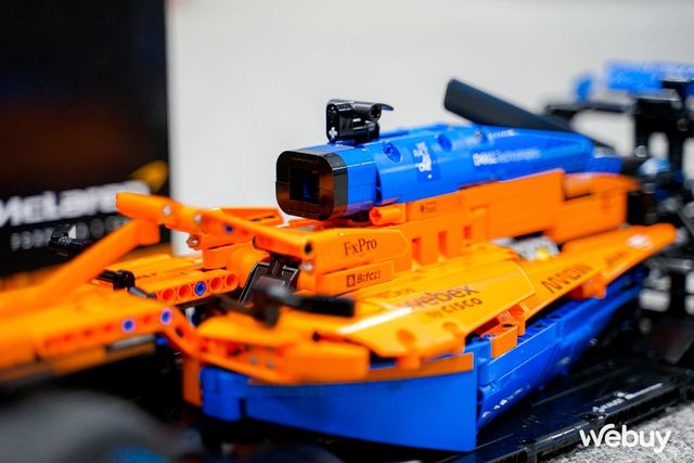 Lần đầu chơi LEGO với 1432 mảnh: Phải mất 10 tiếng mới hoàn thành, tạo thành hình chiếc xe đua F1 McLaren chi tiết từng phần - Ảnh 14.