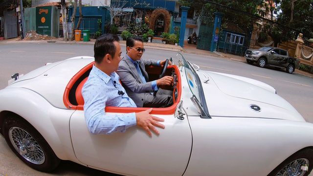 NTK Thái Công trao chiếc xe cổ hiếm cho Mr. Xuân Hoàn: 'Thay da đổi thịt' và gây ra nhiều lo lắng cho 'trùm chốt đơn Mẹc'. Ảnh 3.