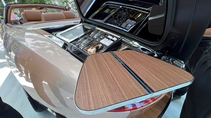7 điểm tạo nên sự độc đáo của Rolls-Royce Boat Tail, siêu phẩm 4 bánh không giống ai - Ảnh 7.