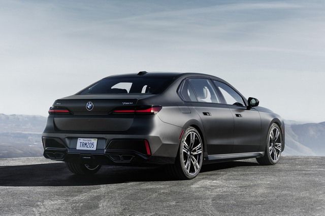 Các Bimmer sẽ tiết kiệm chi phí độ pô khi BMW đưa trang bị này vào chuẩn.