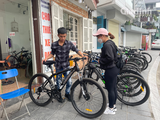Thị trường xe đạp sôi động, dịch vụ thuê xe, các chủ cửa hàng thu về hàng triệu đồng mỗi ngày - Ảnh 3.