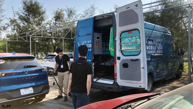 Xe Xanh: VinFast tận dụng pin từ VF 9 để tạo ra “Trạm Sạc Di Động” cứu hộ cho đoàn Caravan - Hình 15.