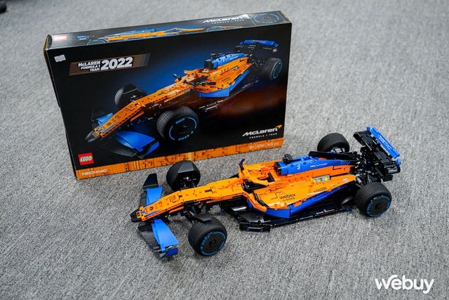 Trải nghiệm lần đầu xây dựng LEGO 1432 mảnh: Mất 10 tiếng mới hoàn thành, tạo ra một mô hình xe đua F1 McLaren chi tiết từng phần - Ảnh 1.