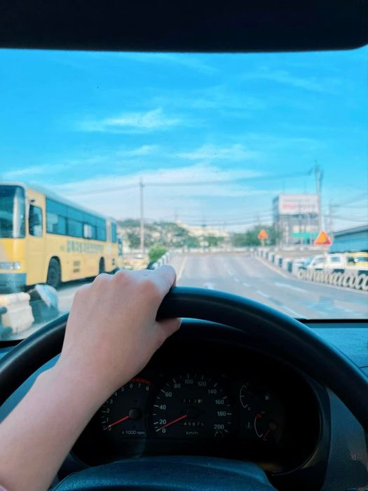Cô gái sinh năm 90 tính đi xem chơi nhưng bất ngờ bắt gặp chiếc xe mình thích, nên quyết định mua ngay trong vòng 15 phút và sau đó nhận ra rất nhiều lợi ích - Ảnh 4.
