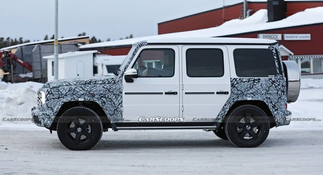 Trình chiếu trước bản nâng cấp của Mercedes-Benz G-Class sẽ sớm ra mắt - dòng SUV sang trọng được giới nhà giàu Việt Nam rất yêu thích - Ảnh 4.