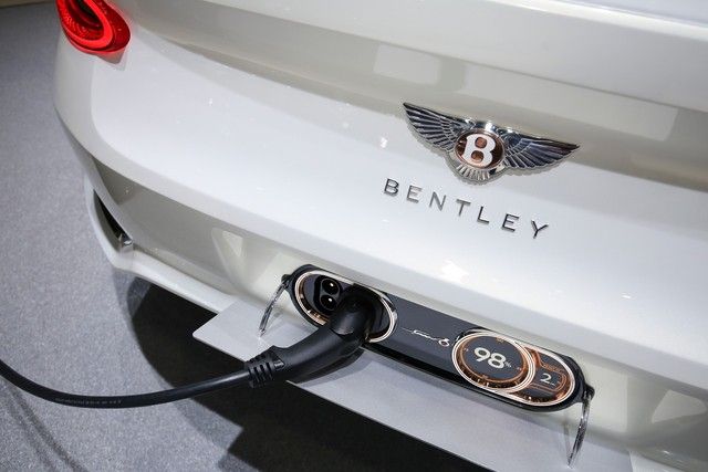 Bentley chuẩn bị tung ra mẫu xe mới, những người thích 'đi đầu' có thể đặt hàng trong năm nay - Ảnh 1.