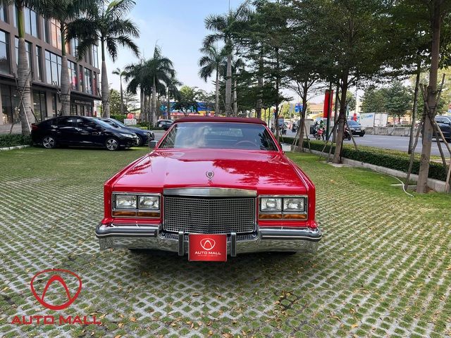 Sau hơn gần bốn thập kỷ, chiếc xe cổ Cadillac De Ville Coupe năm 1985 vẫn có giá lên tới 2,5 tỷ đồng - Hình ảnh 2.