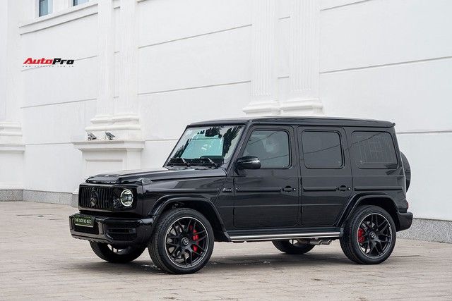 Chủ nhân của chiếc SUV thuộc top 'ngốn' xăng Mercedes-AMG G 63 lo lắng khi phải tiếp nhiên liệu do giá xăng ngày càng tăng cao - Ảnh 2.