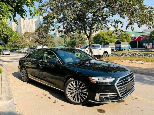 Sau khi đã đi được 1.200km, một đại gia đã quyết định bán chiếc Audi A8 L với giá 6 tỷ đồng - Ảnh 7.