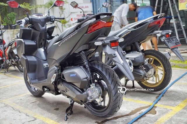 So sánh giữa Honda Vario 160 và Vario 150 tại đại lý: Sự nâng cấp về trang bị là điểm mạnh của dòng Vario mới - Hình 4.