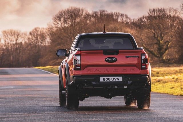 Ford Ranger Raptor 2023 chính thức ra mắt - Quái vật gần 400 mã lực sắp có mặt tại Việt Nam - Ảnh 6.