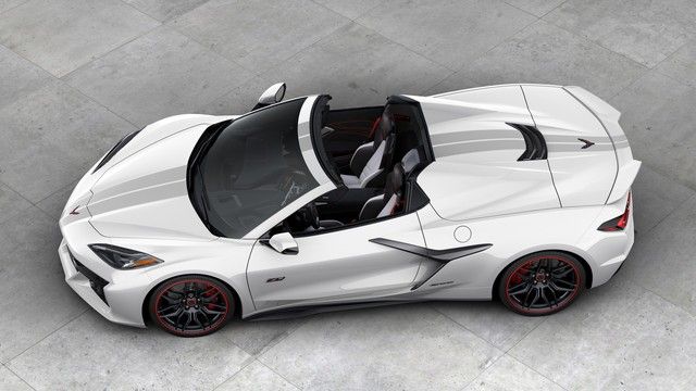 Chevrolet Corvette kỷ niệm 70 năm trở thành biểu tượng của thế giới xe cơ bắp Mỹ, kèm theo bộ trang bị độc quyền - Ảnh 1.