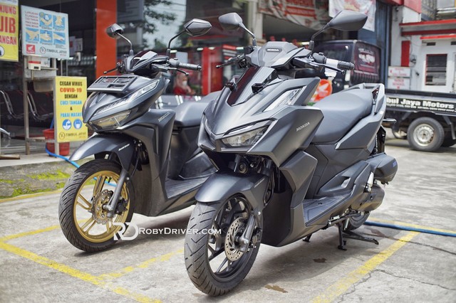 So sánh giữa Honda Vario 160 và Vario 150 tại đại lý: Nâng cấp về trang bị là điểm mạnh của dòng Vario mới - Hình 2.