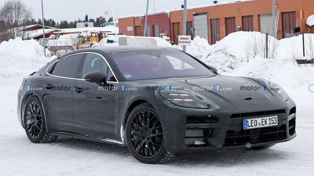 Có nhiều điều đặc biệt cho thấy Porsche Panamera mới sắp ra mắt - Ảnh 1.