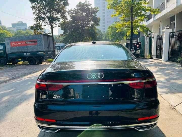 Sau khi đã đi được 1.200km, một đại gia đã quyết định bán chiếc Audi A8 L với giá 6 tỷ đồng - Ảnh 6.