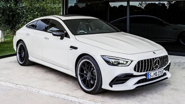 Chồng sắp cưới quyết tặng Phương Trinh Jolie một chiếc Mercedes-AMG GT 53 hiếm có, có giá hơn 6 tỷ đồng vào dịp Noel - Ảnh 3.