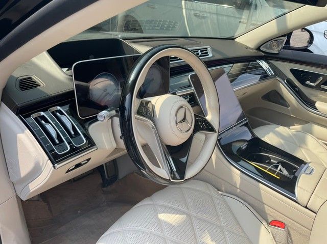 Khui ra Mercedes-Maybach S 680 có giá khoảng 20 tỷ đồng thứ hai tại Việt Nam cho các đại gia chơi Tết - Ảnh 3.