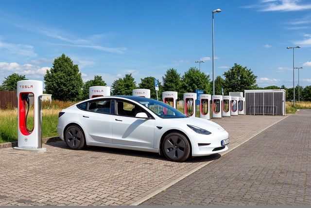 Kỹ sư Việt sau 2 năm sử dụng Tesla Model 3: Sử dụng với chi phí chỉ bằng 1/3 so với xe xăng, không cần lo bảo dưỡng, phanh cả đời không cần thay - Hình 6.