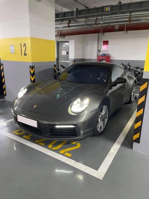 Trải nghiệm phong cách đại gia Việt: Điều khiển Porsche 911 qua 10.000km và bán lại với giá trên 8 tỷ đồng - Ảnh 1.