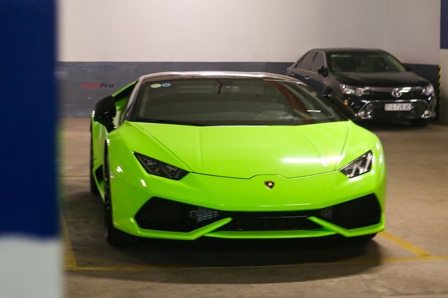 Lamborghini Huracan trước đây của rich kid 23 tuổi từ Đắk Lắk xuất hiện tại TP.HCM với một chi tiết khác lạ - Hình 1.