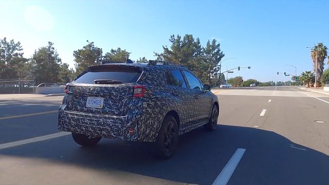 Trải nghiệm trước Subaru Crosstrek 2022: Kích thước lớn hơn để thách thức Kia Seltos - Ảnh 2.