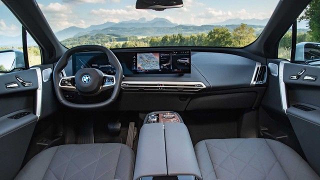 Bimmer cần biết: BMW tiết lộ công nghệ 'tắc kè hoa' cho phép thay đổi màu ngoại thất chỉ bằng một nút bấm - Ảnh 2.