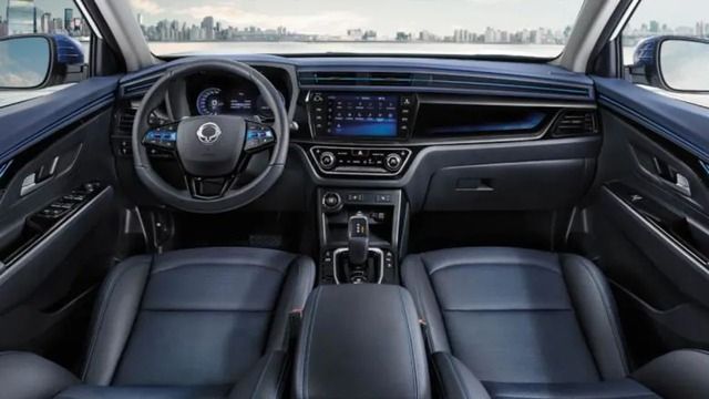 Ssangyong Korando e-Motion: Nội thất tiên tiến nhưng bên ngoài khó cạnh tranh - Ảnh 5.