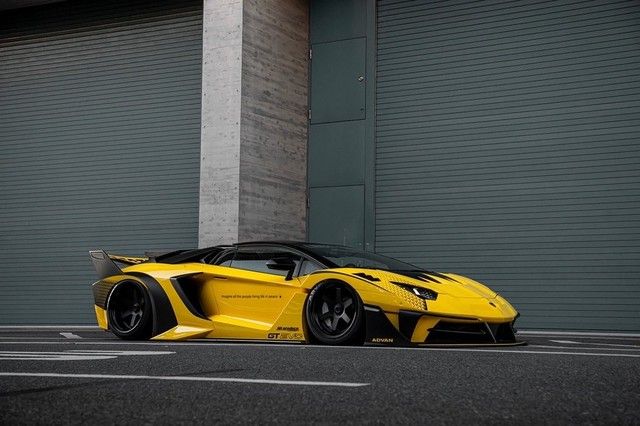 Phiên bản Lamborghini Aventador độ Liberty Walk GT EVO mới là sự lựa chọn đáng tham khảo cho những doanh nhân giàu có tại Việt Nam: Chi phí cho bộ vỏ carbon này lên đến hơn 4,2 tỷ đồng - Hình 2.