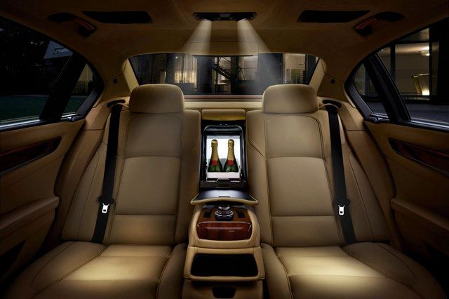 Các hãng xe tham dự CES 2022 cùng VinFast: BMW, Mercedes-Benz mang đến những công nghệ gây sốt - Ảnh 2.