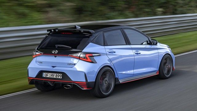 Hyundai i20 N vượt qua hàng loạt siêu xe Porsche, Ferrari và Lamborghini để trở thành xe hiệu suất cao nhất năm 2021 - Ảnh 2.