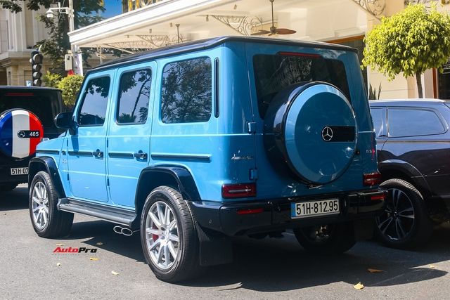 Hình ảnh 6: Mercedes-AMG G 63 của Minh Nhựa với diện mạo mới gặp gỡ hai chiếc của Nguyễn Quốc Cường và vợ chồng Đoàn Di Băng.