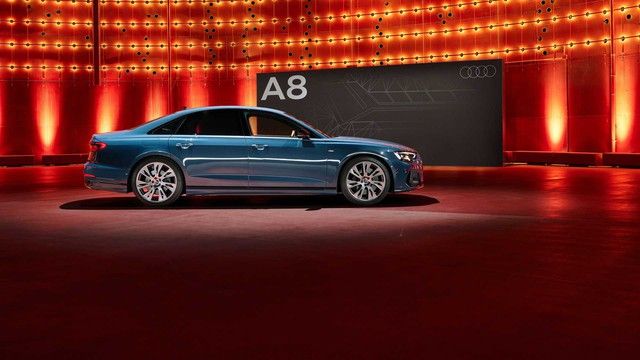 Audi A8 facelift ra mắt: Cải tiến nhẹ để cạnh tranh với Mercedes-Benz S-Class - Ảnh 6.