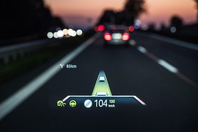 BMW không có lựa chọn, phải giảm giá nhiều mẫu xe sang trên toàn cầu - Ảnh 2.