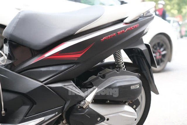 Ba chiếc Honda Airblade biển số đẹp đang được bán với giá nửa tỷ đồng - Hình 2.