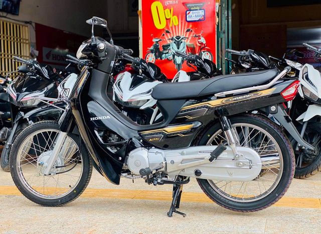 Honda Dream 125 phiên bản màu trắng độc nhất đã đến Việt Nam, giá bán khiến cho Wave Alpha không khỏi ngạc nhiên - Ảnh 7.