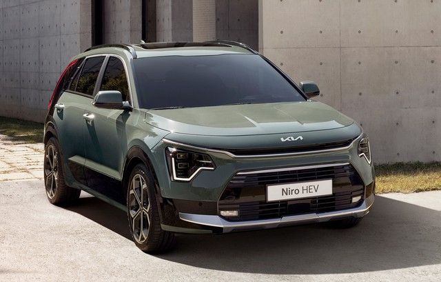 Kia Niro 2023 ra mắt: Nội thất vượt trội trong phân khúc giá - Hình 2.