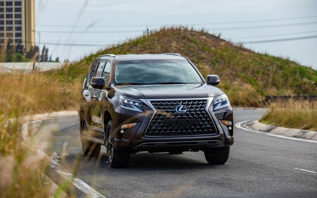 Ngược dòng, Lexus GX 460 2022 tiếp tục nâng cấp và giảm giá tại thị trường Việt Nam - Ảnh 2.
