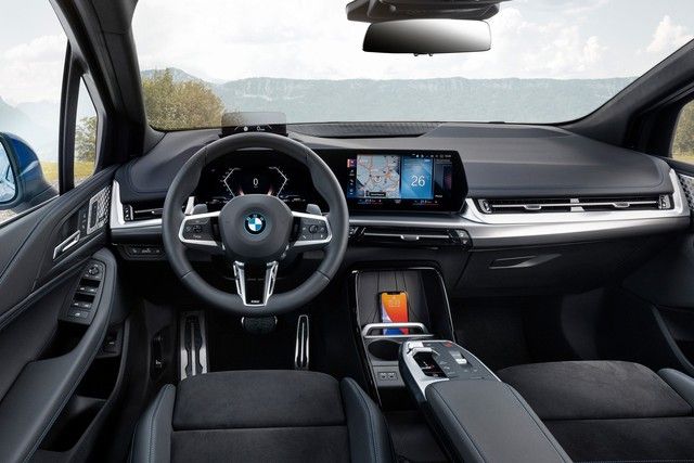 BMW 2-Series Active Tourer 2022 ra mắt - MPV hạng sang từng gặp khó khăn ở Việt Nam - Hình 6.