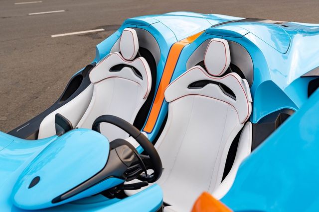 Mở màn với siêu phẩm trăm tỷ McLaren Elva tại Việt Nam: Xe được bảo vệ chặt chẽ, một chi tiết bí ẩn gây tò mò - Ảnh 2.