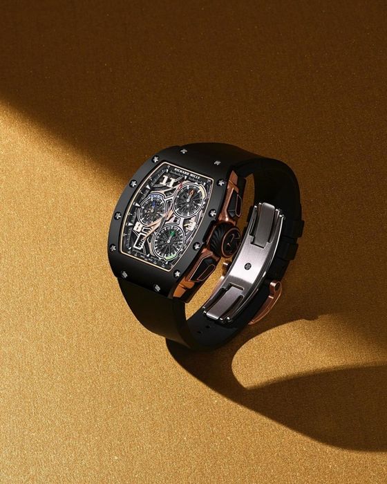 Lý do giới nhà giàu thường ưa chuộng 'bộ đôi sang chảnh': Ngồi trên chiếc Lamborghini, đeo Richard Mille - Ảnh 1.