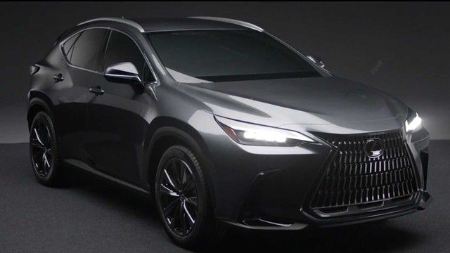 Không chỉ người Việt Nam hâm mộ Lexus, khách hàng Mỹ cũng đang ưa chuộng dòng xe sang này và từ bỏ dần Mercedes-Benz.