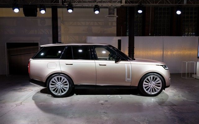 Ra mắt Range Rover 2022: Giá từ 10,879 tỷ đồng, thiết kế đỉnh cao, đã có đại gia Việt đặt cọc - Hình 13.