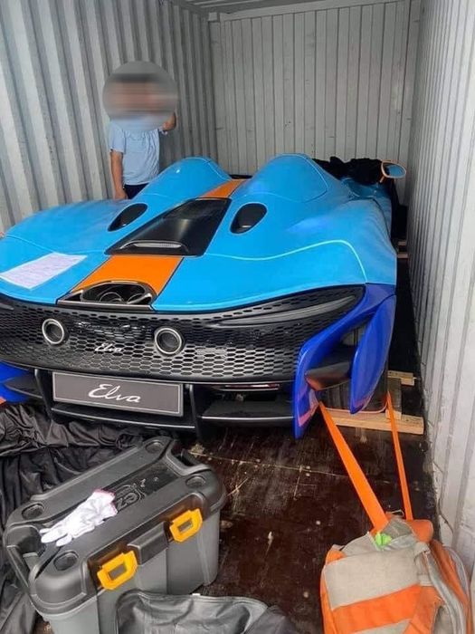Mở màn với siêu phẩm trăm tỷ McLaren Elva tại Việt Nam: Xe được bảo vệ chặt chẽ, một chi tiết bí ẩn gây tò mò - Ảnh 1.